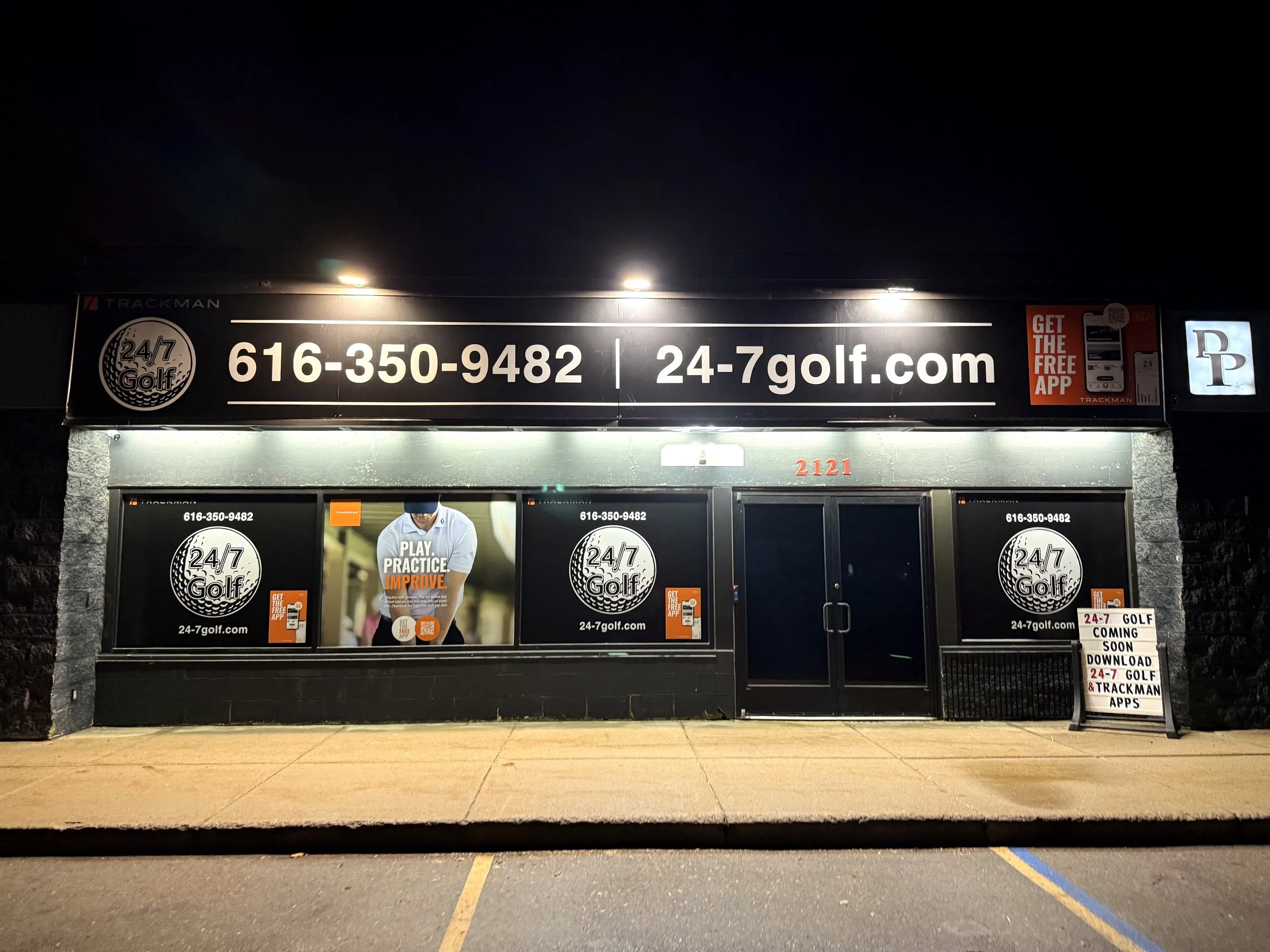 24/7 Golf Haslett storefront